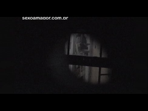 ❤️ Blondie wird heimlich von einem Voyeur aus der Nachbarschaft gefilmt, der sich hinter Hohlblocksteinen versteckt Super porn bei porn de.extratorrents.top