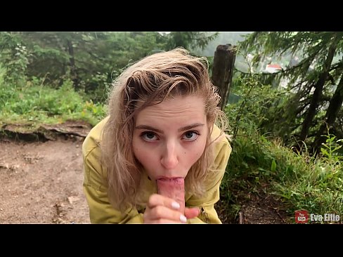 ❤️ Mädchen schluckt Sperma nach einem öffentlichen Blowjob - Eva Elfi Super porn bei porn de.extratorrents.top